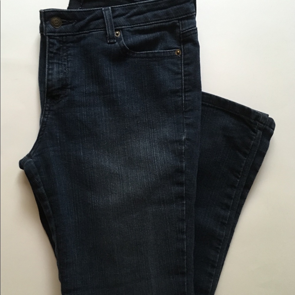 Micheal Kors jeans. Not For Sale - Picture 6 of 6